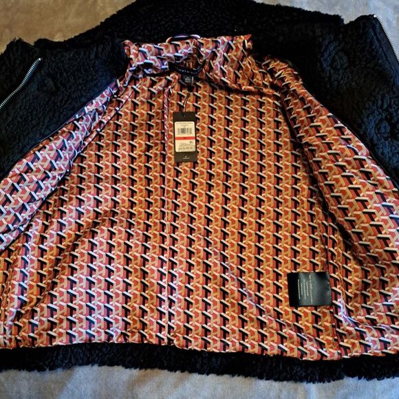 New Tommy Hilfiger Black Sherpa Toggle & Zip Lined Jacket Size XS MSRP $159 - Picture 8 of 16
